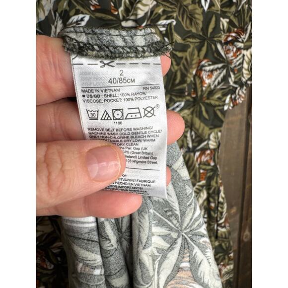 Banana Republic Wrap Dress Women’s Size 2 Jungle Print Hidden Tigers - Picture 8 of 8